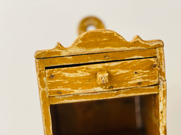 Petit meuble à tiroirs