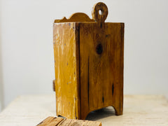 Petit meuble à tiroirs