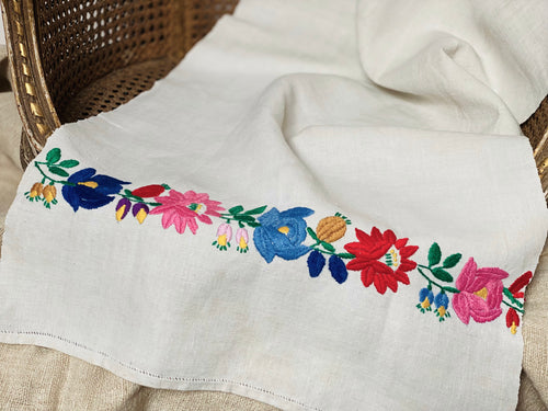 Torchon brodé