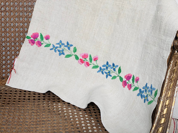 Torchon brodé